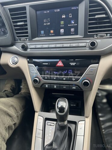 Hyundai Elantra 2016, 152,695 km - 2.0 л - Bakı