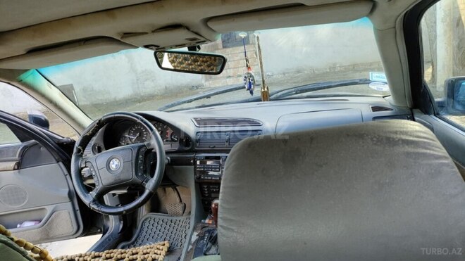BMW 735 1998, 450,000 km - 3.5 l - Ağdaş