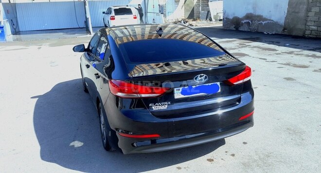 Hyundai Elantra 2016, 165,762 km - 2.0 l - Bakı