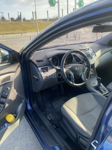 Hyundai Elantra 2016, 177,000 km - 1.8 l - Bakı