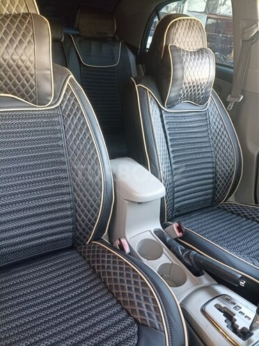 Toyota Corolla 2011, 116,000 km - 1.8 l - Salyan