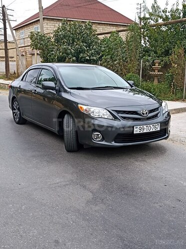 Toyota Corolla 2011, 116,000 km - 1.8 l - Salyan