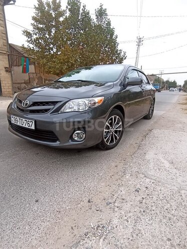 Toyota Corolla 2011, 116,000 km - 1.8 l - Salyan