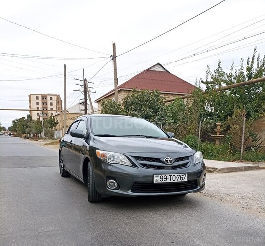 Toyota Corolla 2011, 116,000 km - 1.8 l - Salyan
