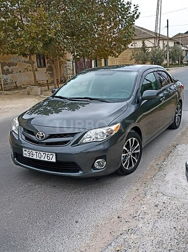 Toyota Corolla 2011, 116,000 km - 1.8 l - Salyan