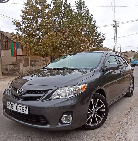 Toyota Corolla 2011, 116,000 km - 1.8 l - Salyan