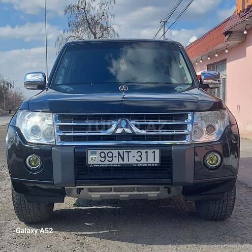 Mitsubishi Pajero 2009, 187,000 km - 3.5 l - Zaqatala