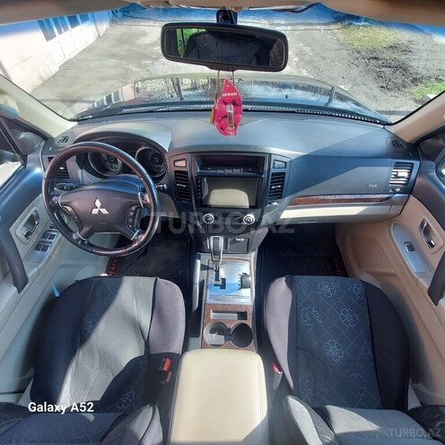 Mitsubishi Pajero 2009, 187,000 km - 3.5 l - Zaqatala
