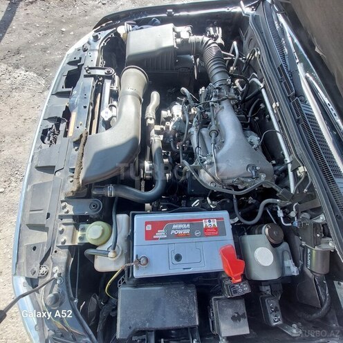 Mitsubishi Pajero 2009, 187,000 km - 3.5 l - Zaqatala