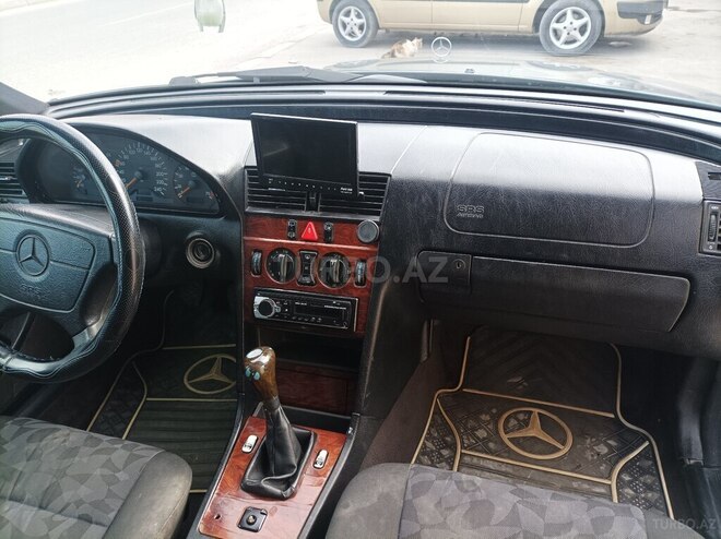 Mercedes C 180 1997, 352,000 km - 1.8 л - Bakı