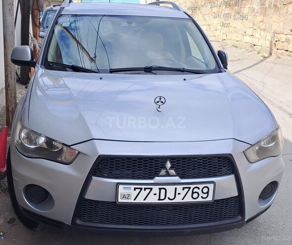 Mitsubishi Outlander 2010, 327,800 km - 2.4 l - Bakı
