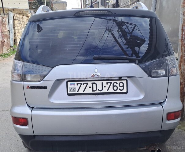 Mitsubishi Outlander 2010, 327,800 km - 2.4 l - Bakı