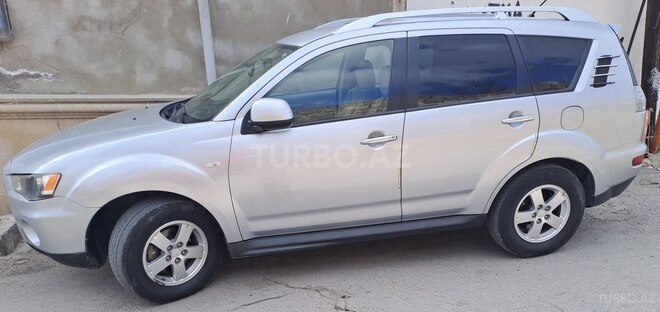Mitsubishi Outlander 2010, 327,800 km - 2.4 l - Bakı