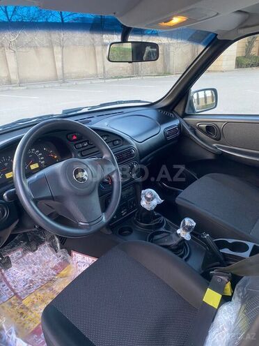 Chevrolet Niva 2018, 5,300 km - 1.7 l - Bakı