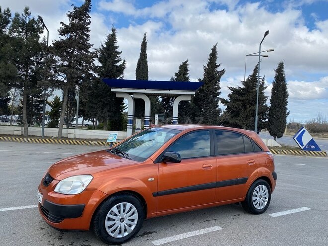 Kia Rio 2006, 300,000 km - 1.6 l - Bakı