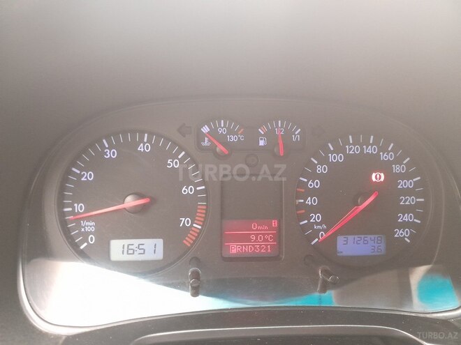 Volkswagen Golf 2001, 313,000 km - 2.0 л - Bakı