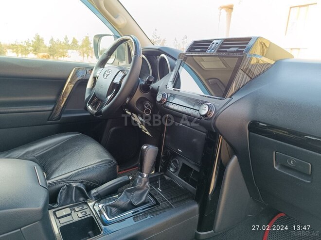 Toyota Prado 2013, 125,000 km - 2.7 l - Ucar