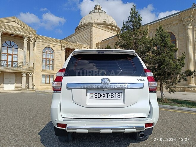 Toyota Prado 2013, 125,000 km - 2.7 l - Ucar