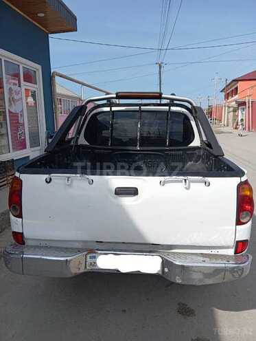 Mitsubishi L200 2006, 496,951 km - 2.5 l - Bakı
