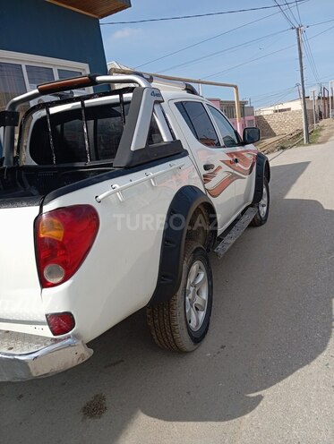 Mitsubishi L200 2006, 496,951 km - 2.5 l - Bakı