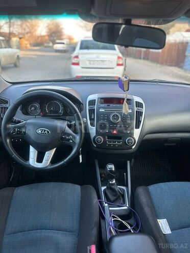 Kia Ceed 2012, 147,000 km - 1.6 л - Tovuz