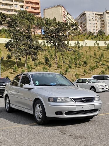 Opel Vectra 2000, 245,000 km - 1.8 l - Bakı