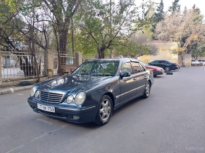 Mercedes C 240 2000, 260,000 km - 2.4 l - Bakı