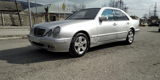 Mercedes E 220 2000, 341,000 km - 2.2 л - Bakı