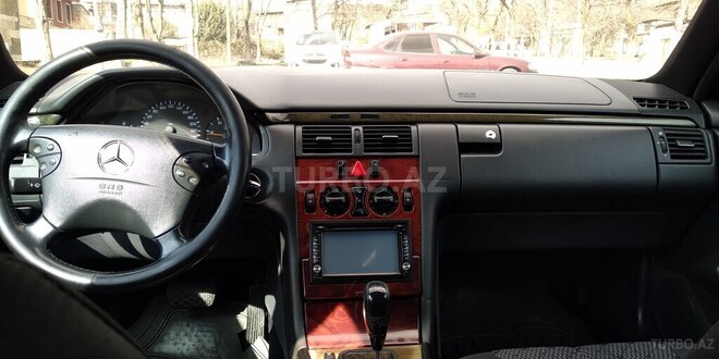 Mercedes E 220 2000, 341,000 km - 2.2 л - Bakı
