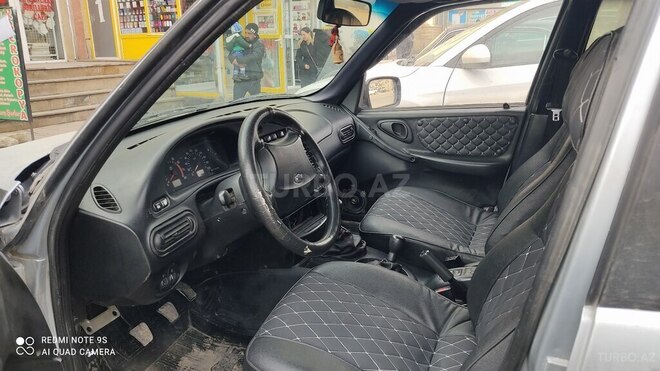 Chevrolet Niva 2005, 197,500 km - 1.7 l - Quba