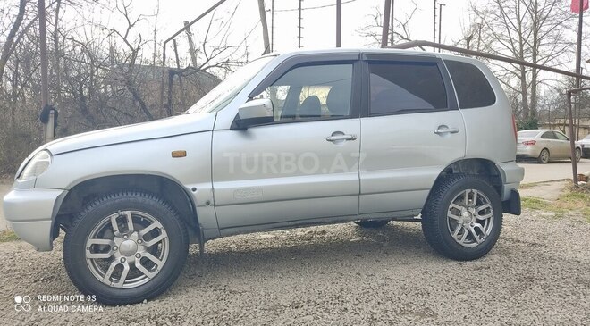 Chevrolet Niva 2005, 197,500 km - 1.7 l - Quba