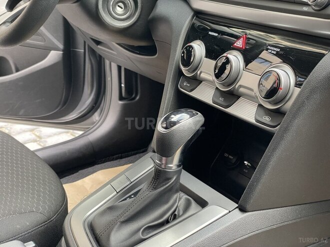 Hyundai Elantra 2019, 64,857 km - 2.0 l - Bakı