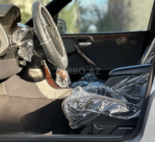 Mercedes E 270 2001, 547,000 km - 2.7 l - Bakı