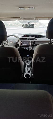 Toyota Prius C 2015, 87,628 km - 1.5 л - Bakı