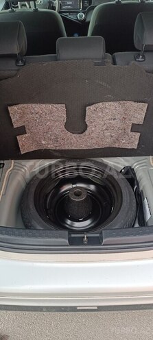 Toyota Prius C 2015, 87,628 km - 1.5 л - Bakı