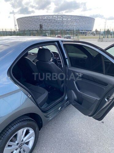 Volkswagen Polo 2021, 68,000 km - 1.6 л - Bakı