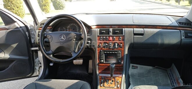 Mercedes E 240 1999, 285,000 km - 2.4 l - Tovuz