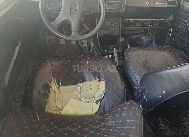 LADA (VAZ) 2107 2007, 105,000 km - 1.6 l - Yevlax