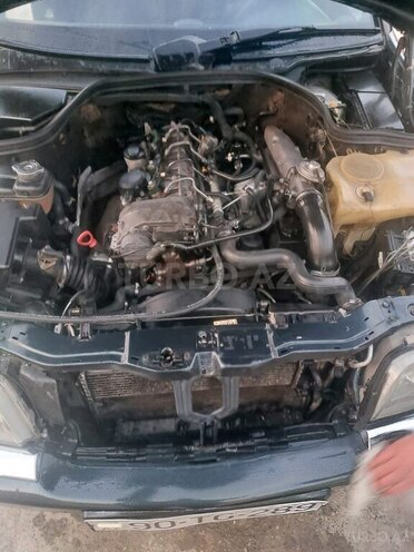 Mercedes C 220 1999, 520,000 km - 2.2 l - Sumqayıt