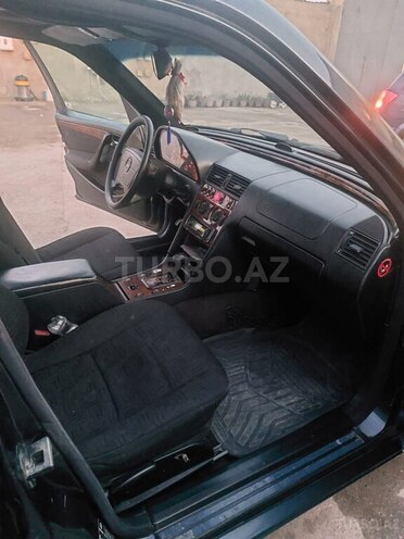 Mercedes C 220 1999, 520,000 km - 2.2 l - Sumqayıt