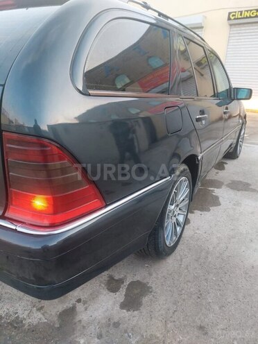 Mercedes C 220 1999, 520,000 km - 2.2 l - Sumqayıt