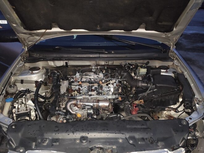 Toyota Corolla 2005, 291,657 km - 1.4 l - Bakı