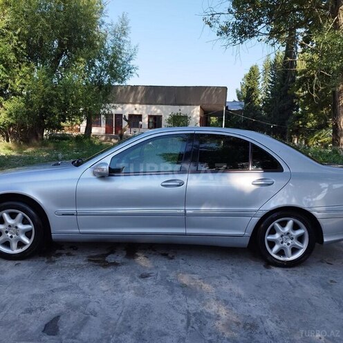 Mercedes C 200 2001, 389,568 km - 2.0 л - Naftalan