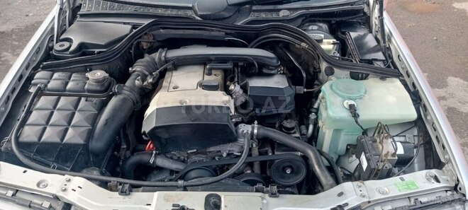 Mercedes C 180 1998, 255,000 km - 1.8 l - Quba