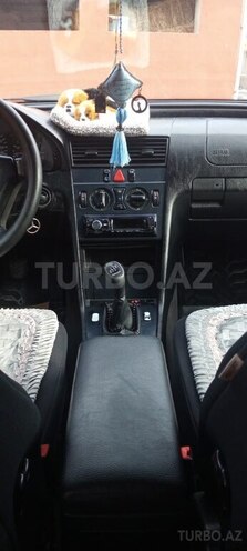 Mercedes C 180 1998, 255,000 km - 1.8 l - Quba