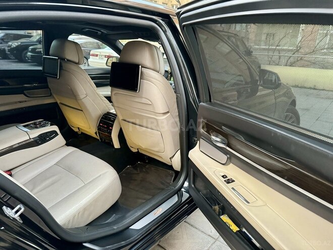 BMW 750 2013, 275,000 km - 4.4 l - Bakı