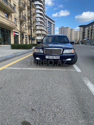 Mercedes E 240 1998, 415,325 km - 2.4 l - Şirvan