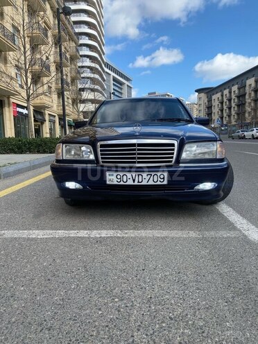 Mercedes E 240 1998, 415,325 km - 2.4 l - Şirvan