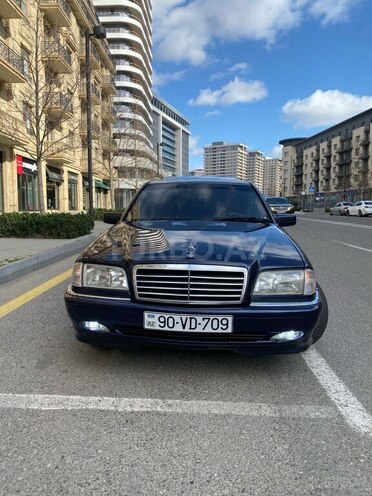 Mercedes E 240 1998, 415,325 km - 2.4 l - Şirvan