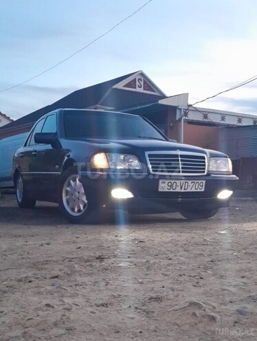 Mercedes E 240 1998, 415,325 km - 2.4 l - Şirvan